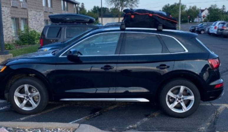 Universal roof rack for store cars without rails