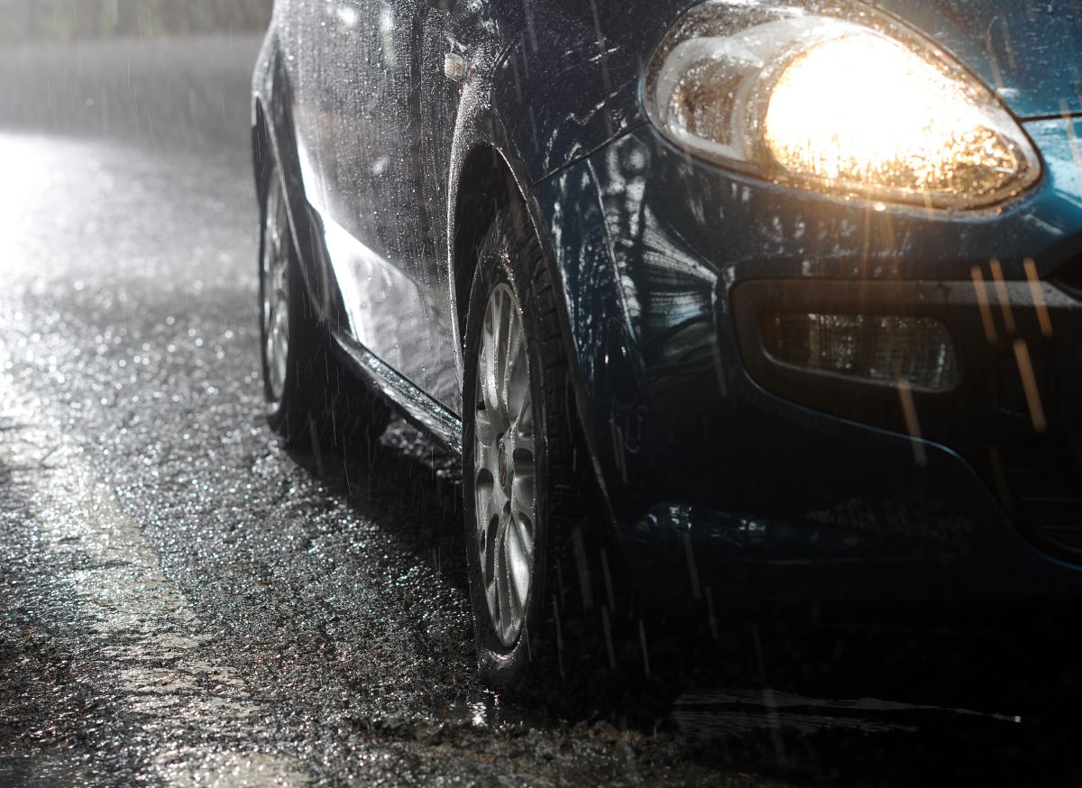 10 Tips for Safe Driving in Rainy Conditions – RoofPax