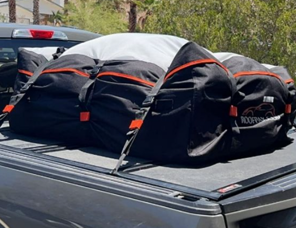 How Does a Car Luggage Carrier Cover Protect Your Cargo During Travel?