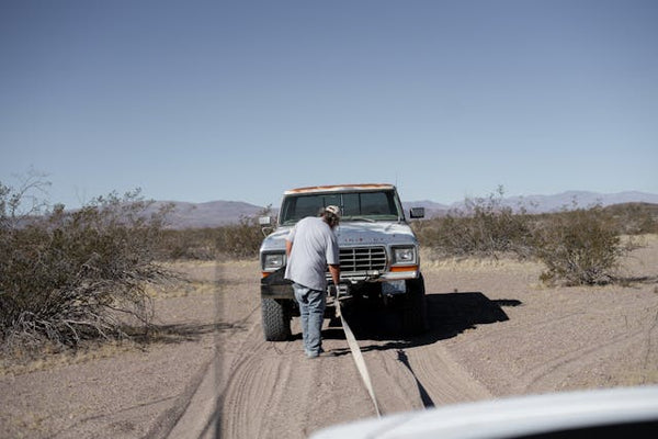 How to Tow a Trailer Without a Hitch